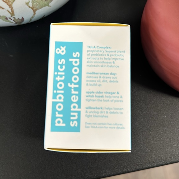 TULA claycation™ detoxing & toning face mask stick - Picture 4 of 5